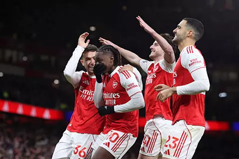 جحيم ملعب الإمارات.. أرسنال يقسو على توتنهام في ليلة إيزي (فيديو)